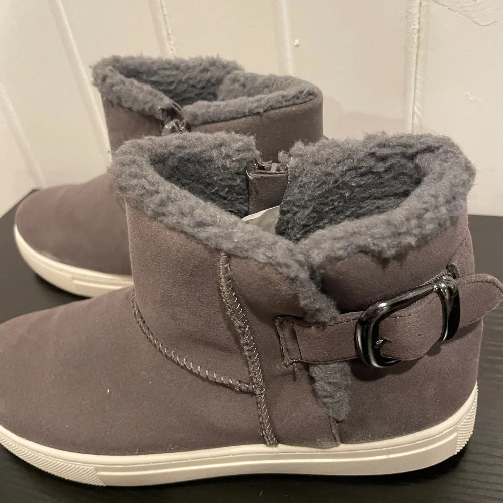 Cliffs by white mountain Gray Cozy Faux-Shearling Ankle Boots size  7.5